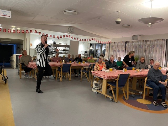 Tarteletfest. Underholdning v/Martin